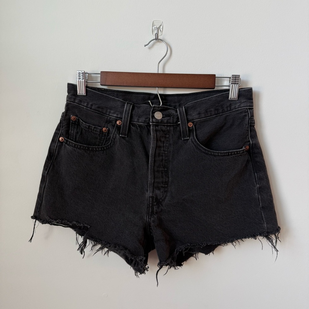 Levi’s 501 Sorts Black Distressed‎ Cut-Off Shorts Size 27 Button Fly